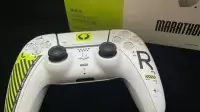 《马拉松》PS5限定手柄开箱：酸性风格活力满满